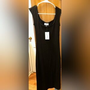 Black Sleeveless Dress